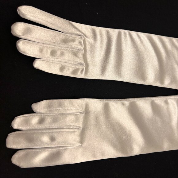 New Bridal Gloves: Size S/M - Picture 4 of 6